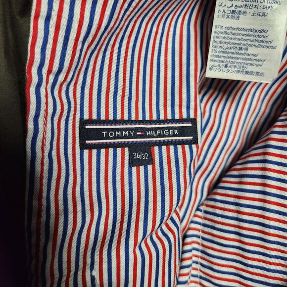 Tommy Hilfiger Pants Mens 36x32 Green Wide Fit Chino Stretch Belted Casual - Picture 6 of 16